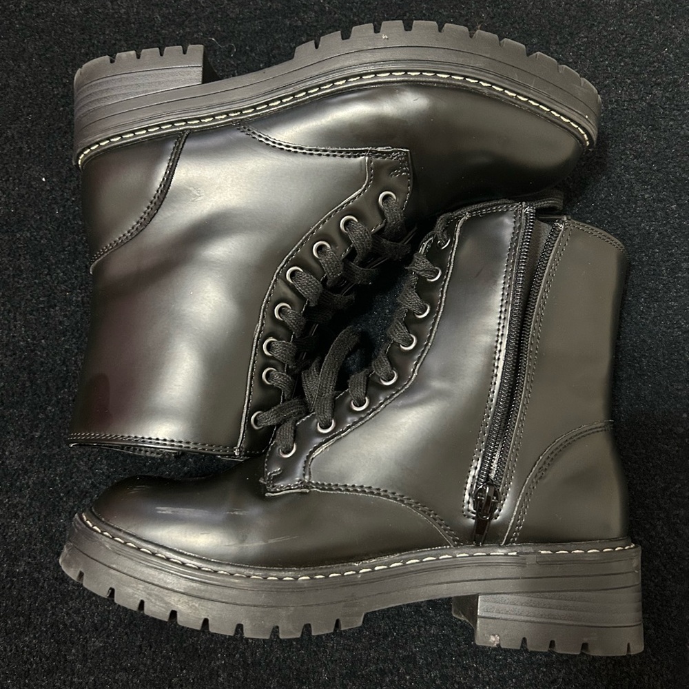 Women’s black leather boots